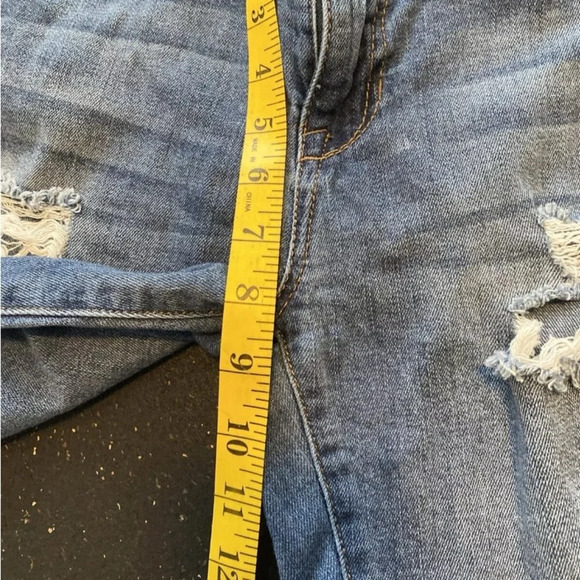 Celebrity Pink Shorts Womens 5/27 Blue Jean Denim Distressed Bermuda Shorts - Picture 6 of 10